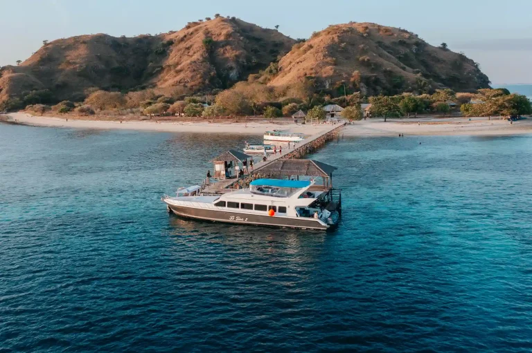 Kanawa Island turquoise shallows