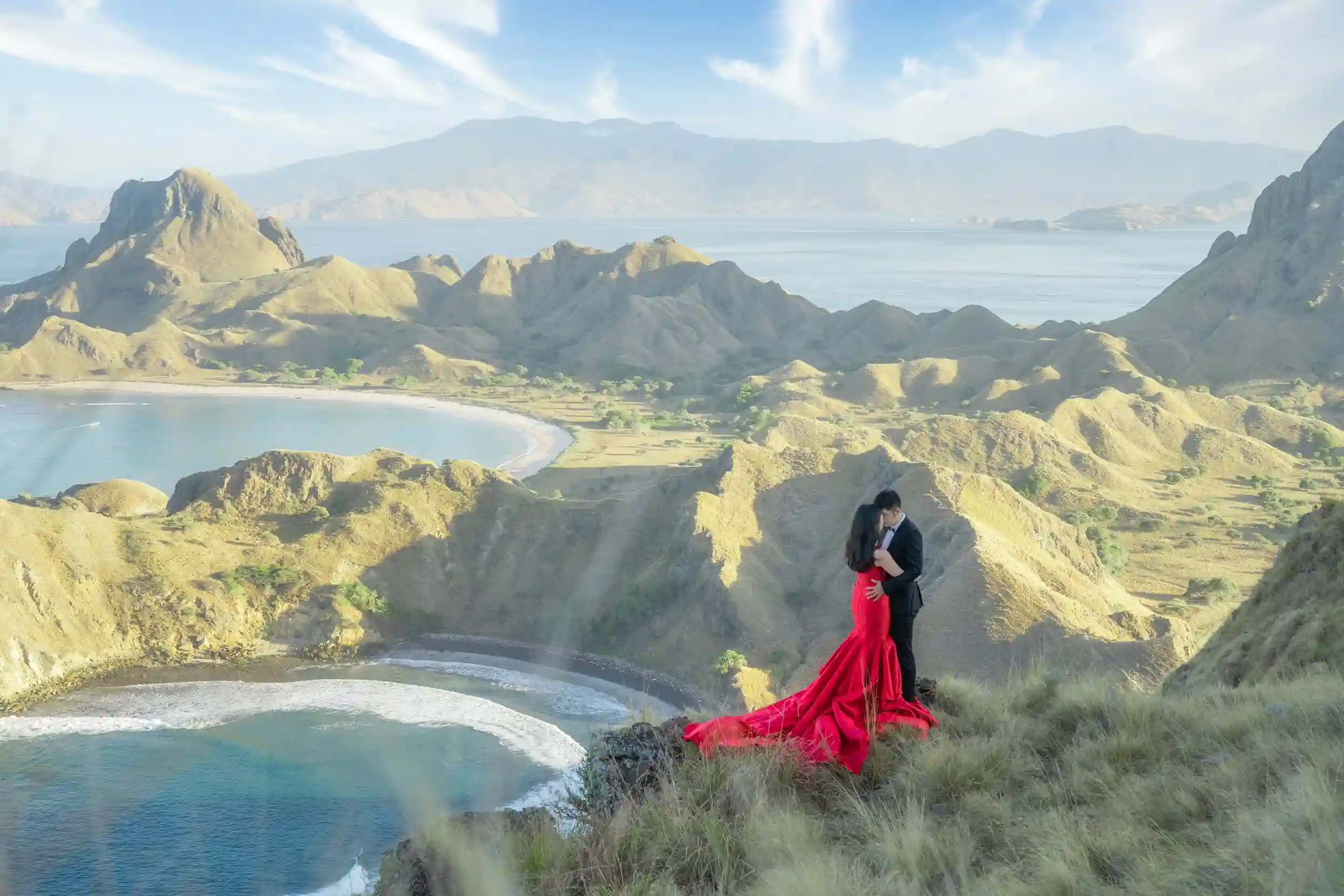 Guest at the Padar Island viewpoint